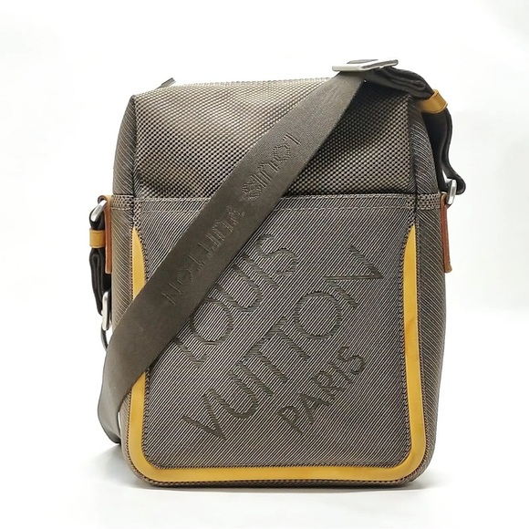 LOUIS VUITTON TERRE DAMIER GEANT CITADIN MESSENGER BAG - Picture 1 of 8